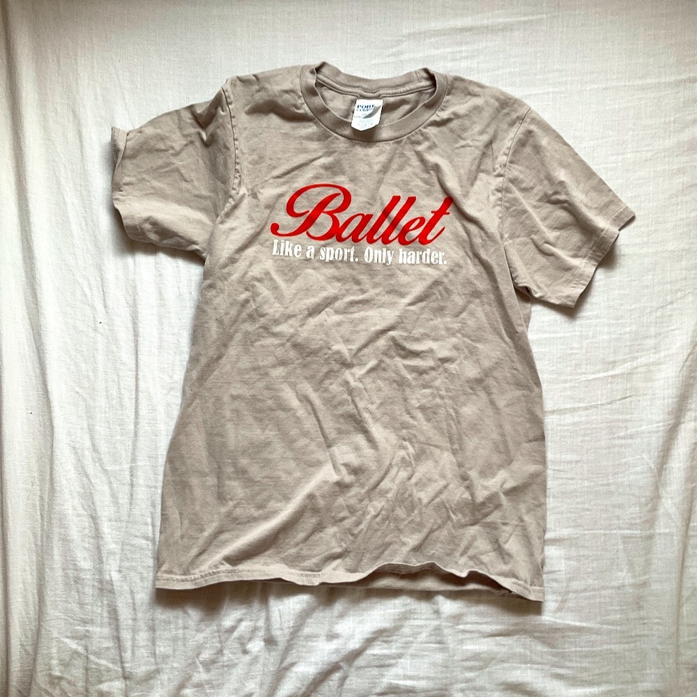 Brand Port&Company size large color grey and red